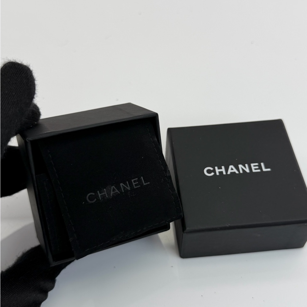 CHANEL Black Crystal Pearl Cc Drop Earrings - Picture 9 of 9